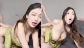 예쁜 얼굴 풍만한 젖가슴